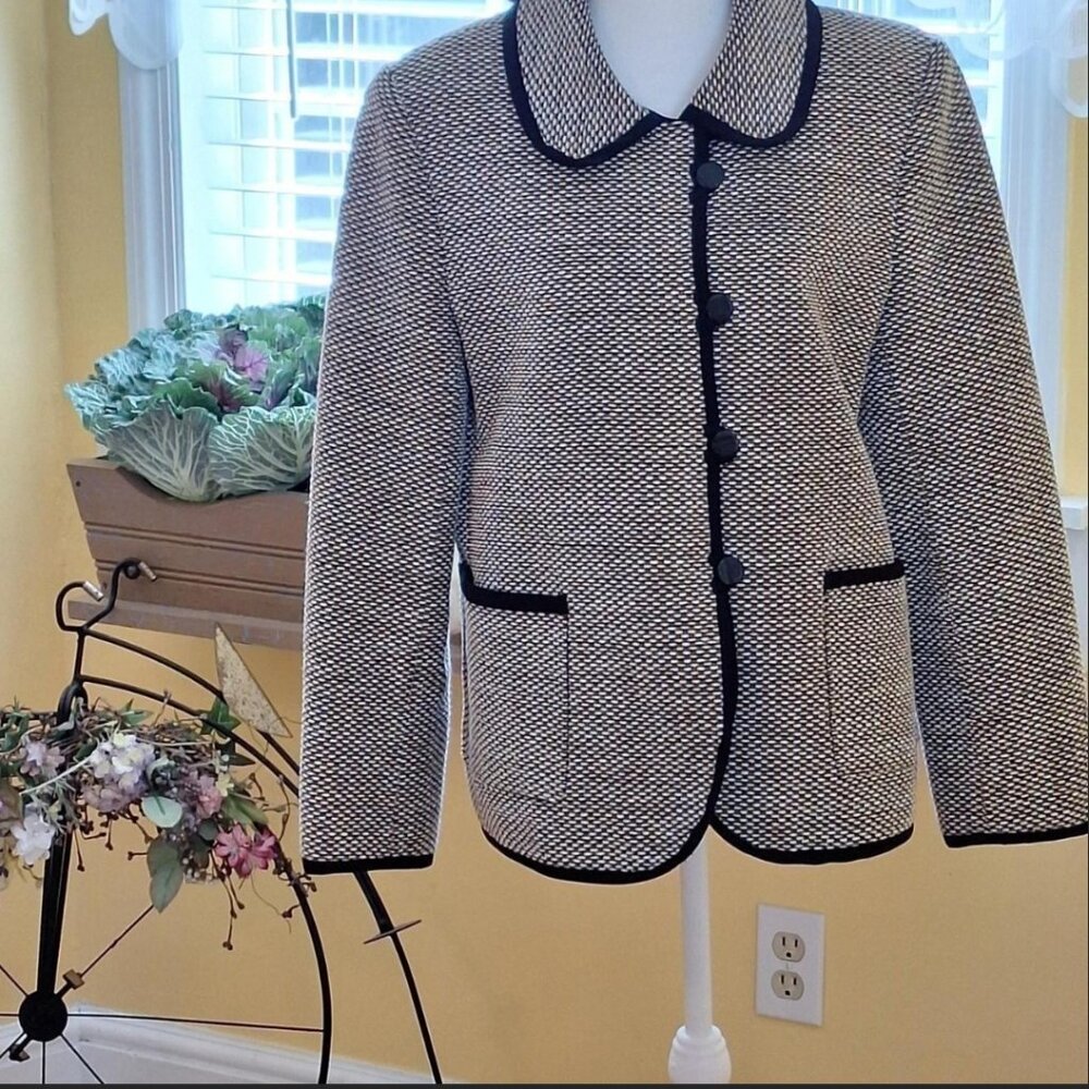 Women’s brown tweed, black piping blazer, vintage, by Howard Wolf Size 10.